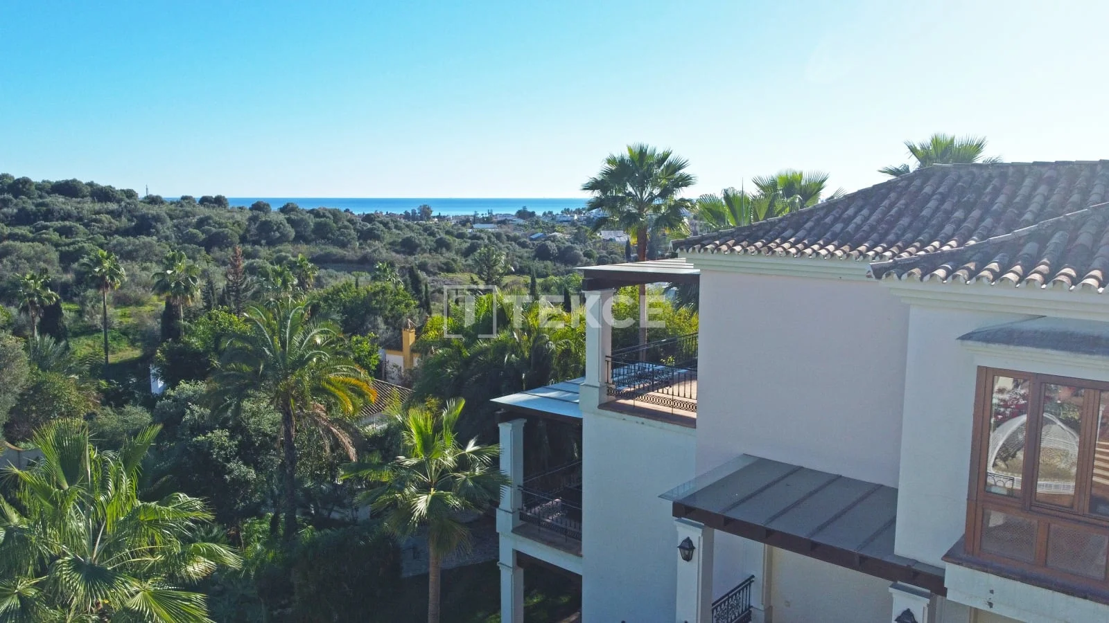 15-Bedroom Villa with Sea View and Private Pool in Benahavis, photo 5