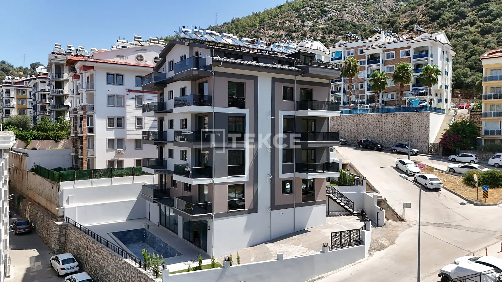 2-Bedroom Apartment with Balcony and City Views in Fethiye, photo 2