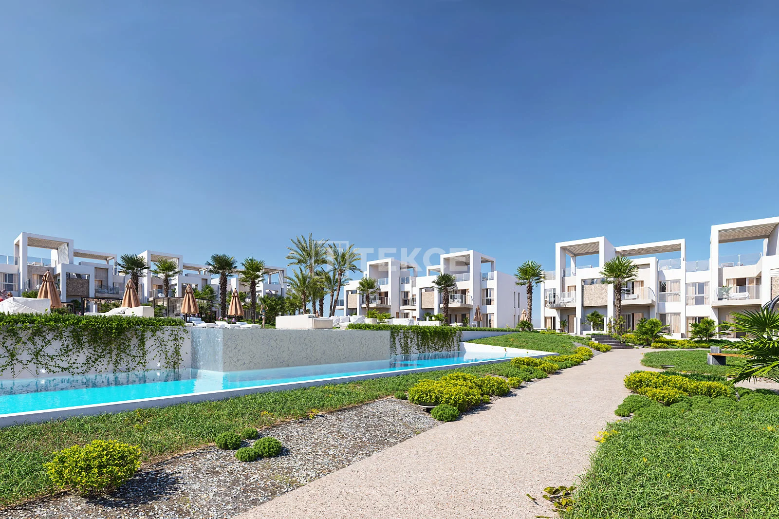 3-Bedroom Apartment with Garden and Shared Pool in Rojales