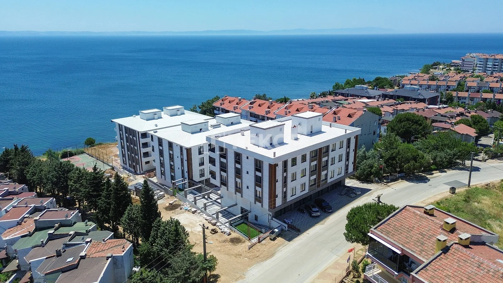 2-Bedroom Apartment with Sea View in Armutlu, Yalova, photo 2