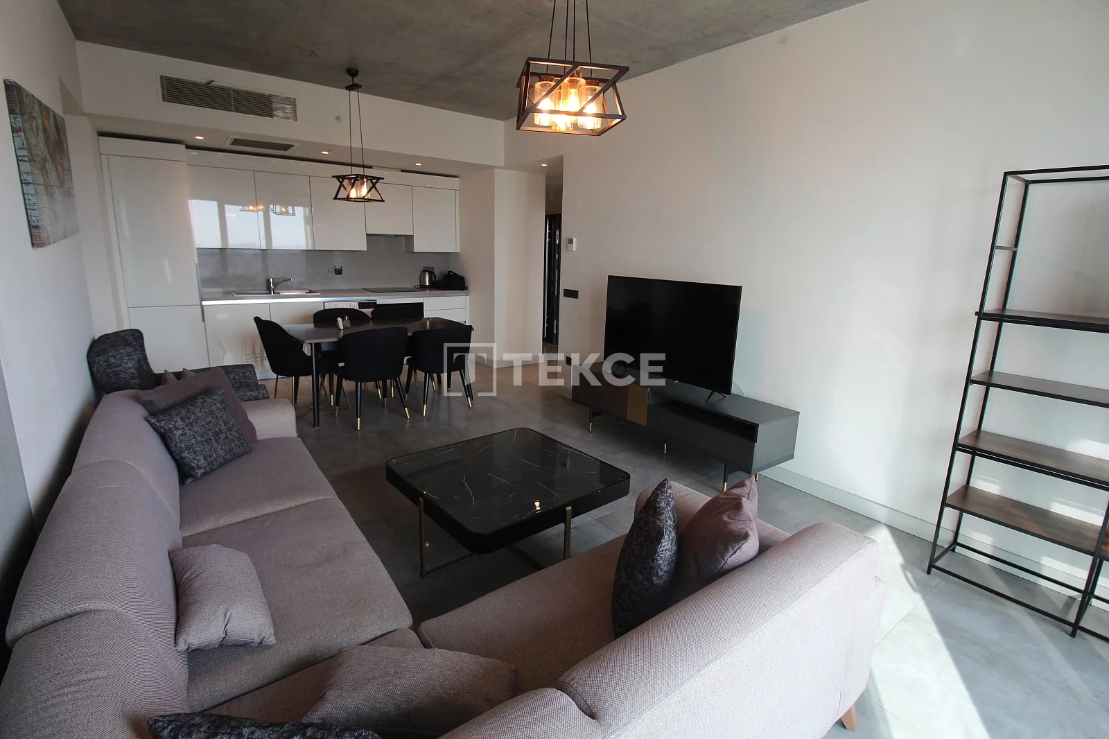 2-Bedroom Apartment with City and Golden Horn Views in Sisli, Istanbul