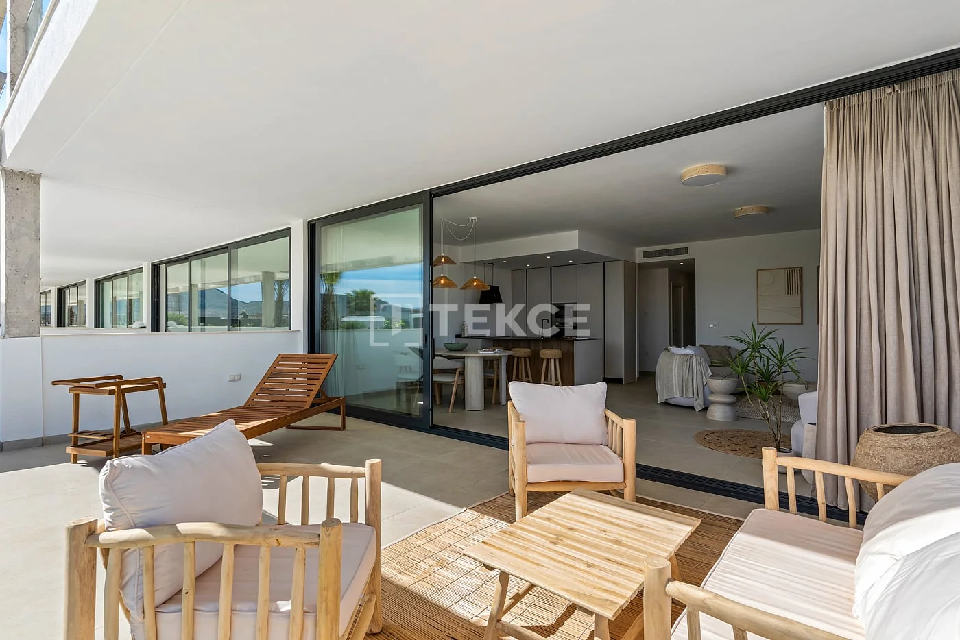 2-Bedroom Penthouse and Apartment Near the Beach in Cartagena, photo 5