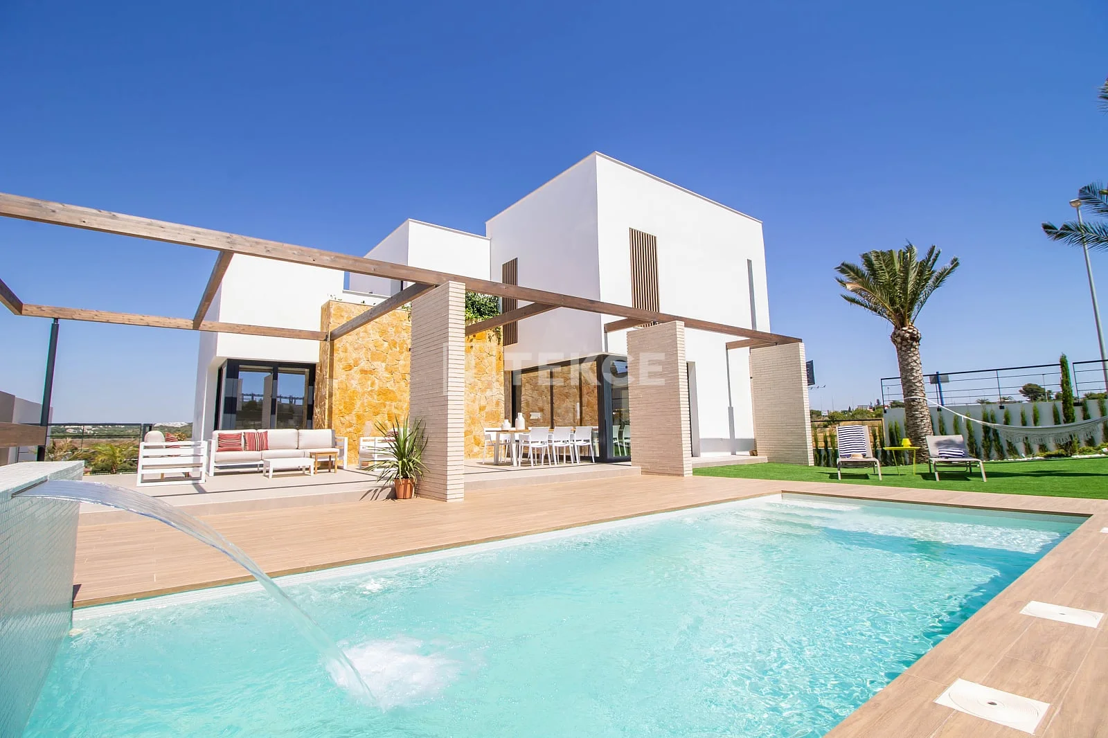 4-Bedroom Villa with Private Pool in Orihuela, Spain