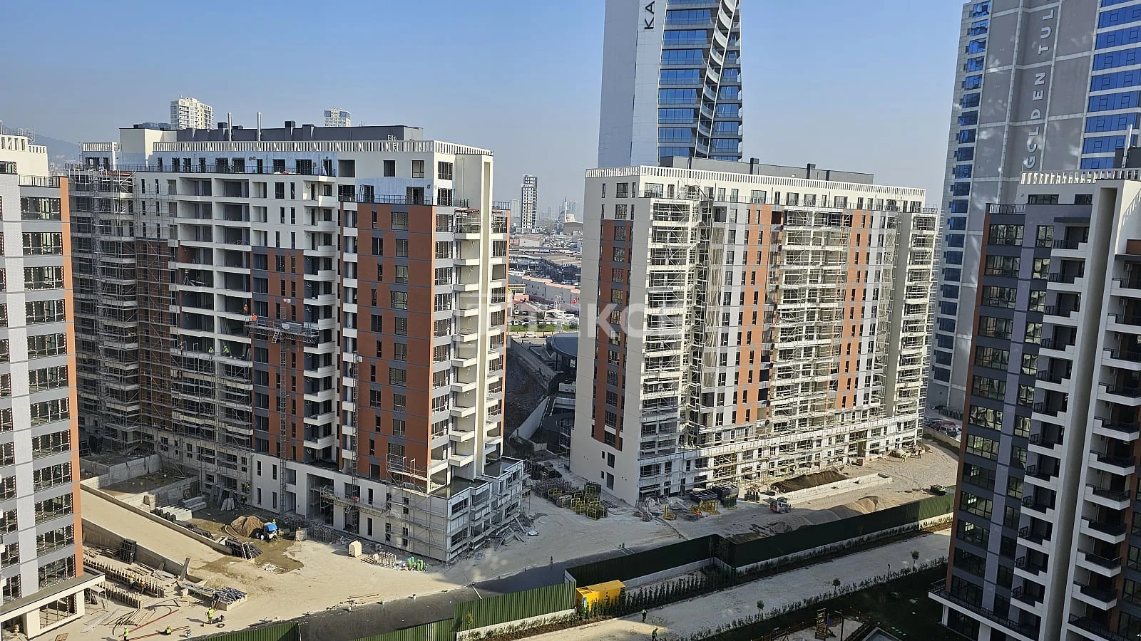 3-Bedroom Apartment with Balcony and Terrace in Kartal, Istanbul, photo 4