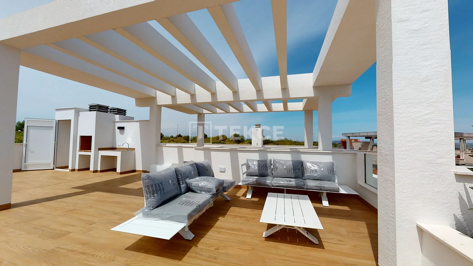 2-Bedroom Apartment with Lake View in Torrevieja, photo 4