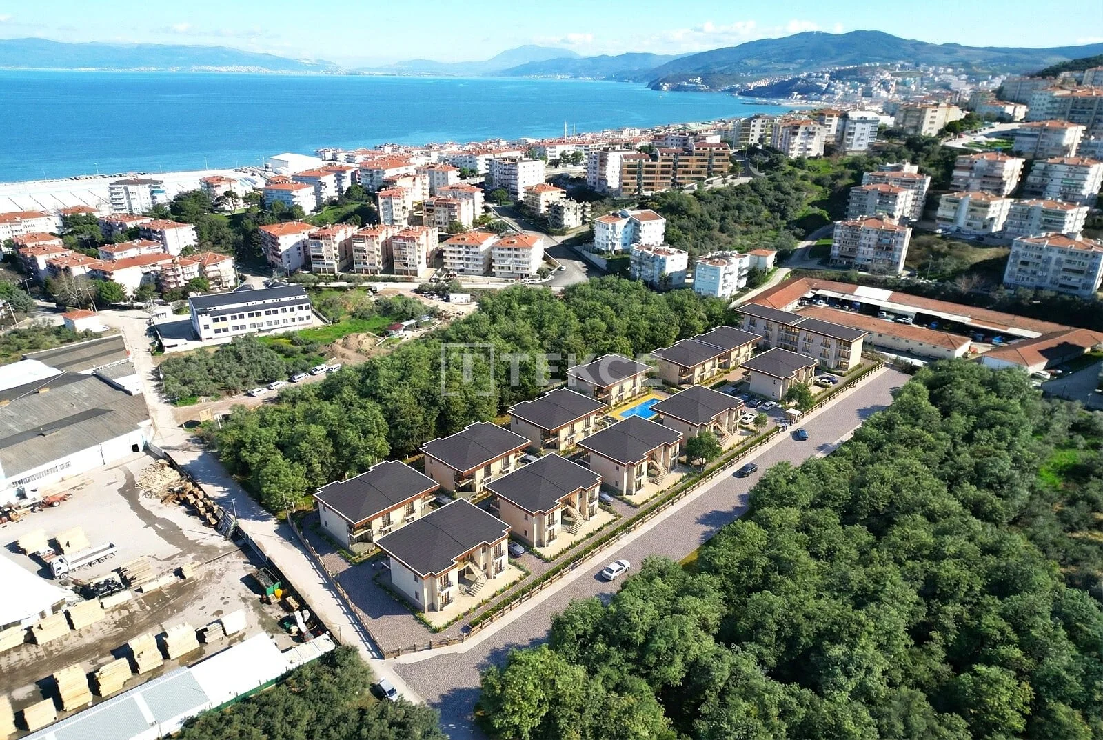 2-Bedroom Apartment with Sea View in Mudanya, photo 4