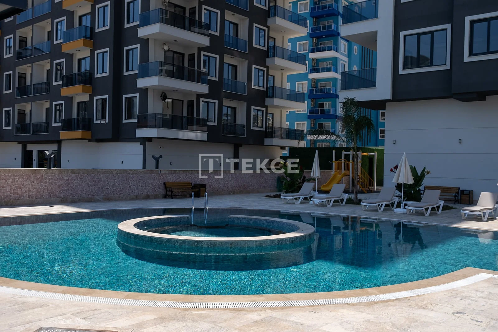 2-Bedroom Penthouse and Apartment with Sea View in Mahmutlar, Alanya, photo 3