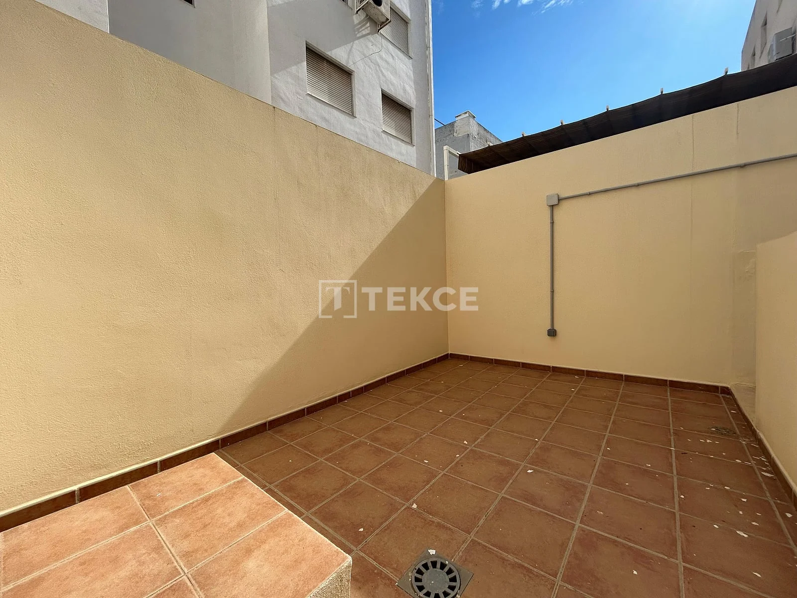 2-Bedroom Apartment in Central Alicante, photo 4