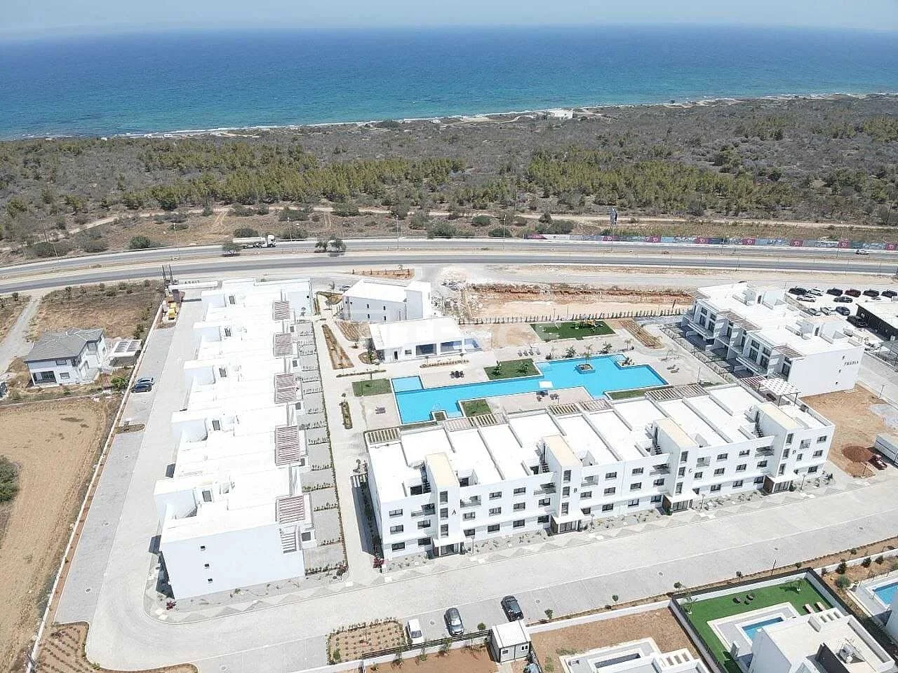 1-Bedroom Apartment with Balcony and Terrace in Famagusta, photo 3