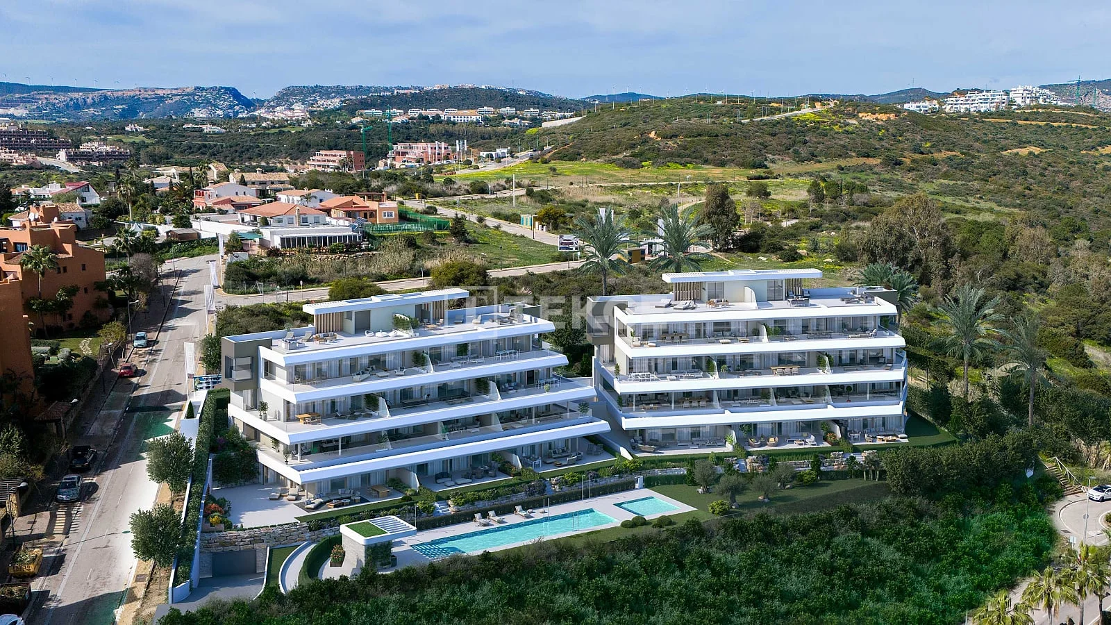 3-Bedroom Penthouse with Sea View in Estepona, photo 4