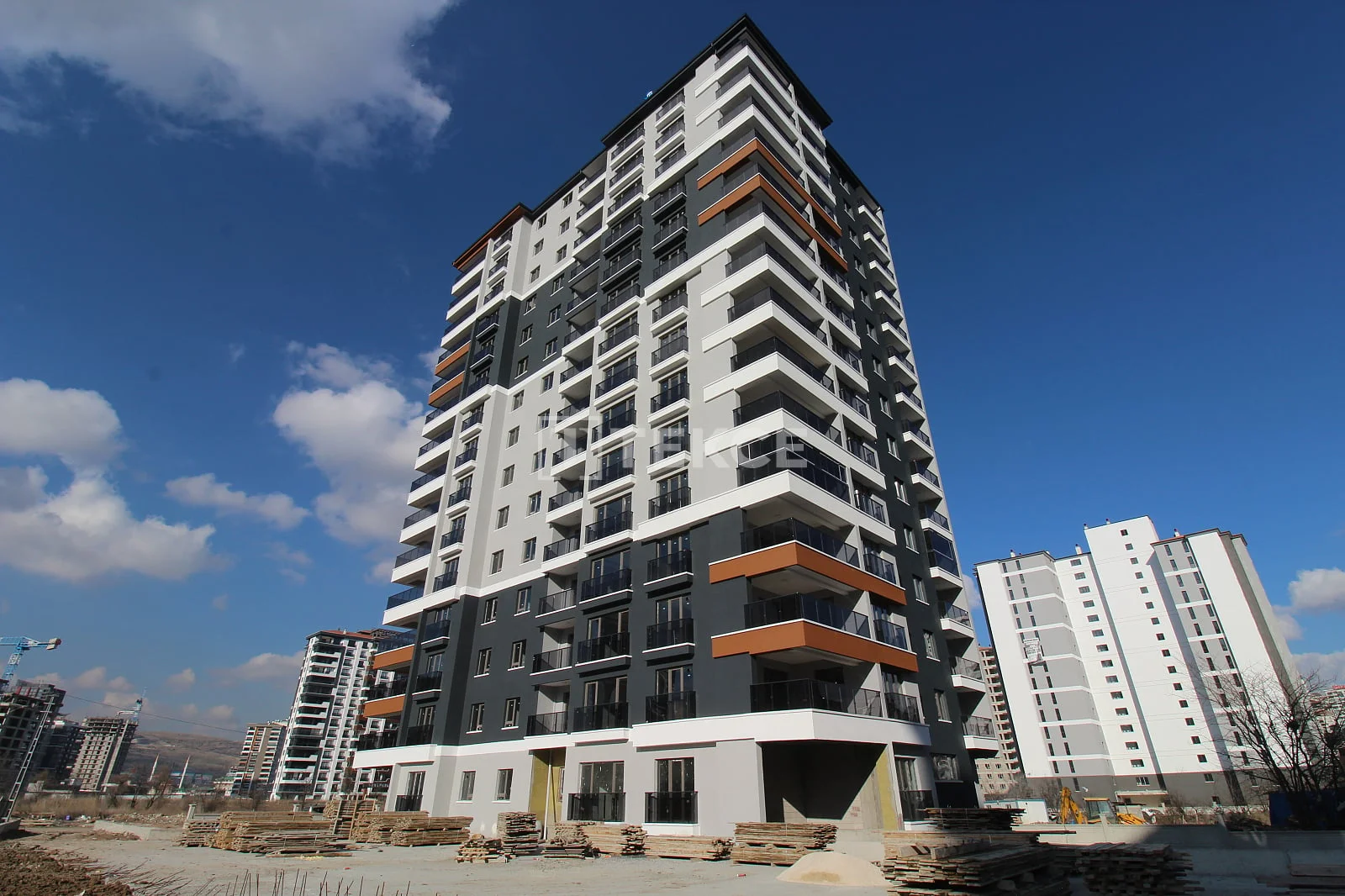 4-Bedroom Apartment with City View in Kecioren, Ankara