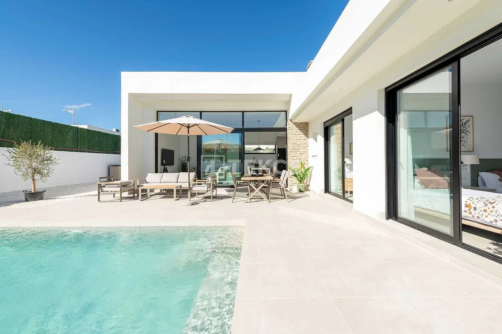 3-Bedroom Villa with Private Pool in Murcia, photo 5
