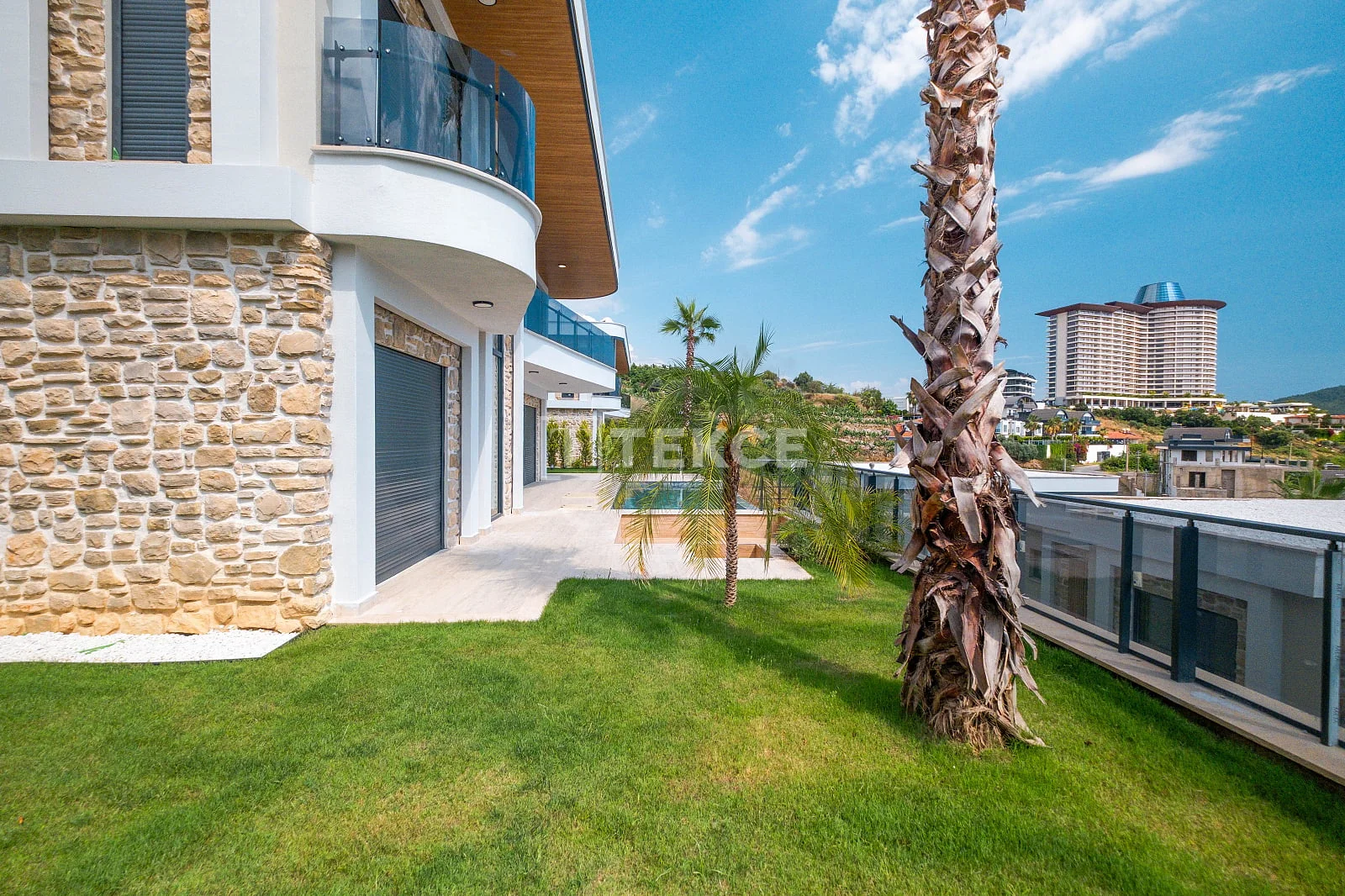 4-Bedroom Luxury Villa with Private Pool and Sea View in Alanya, photo 2