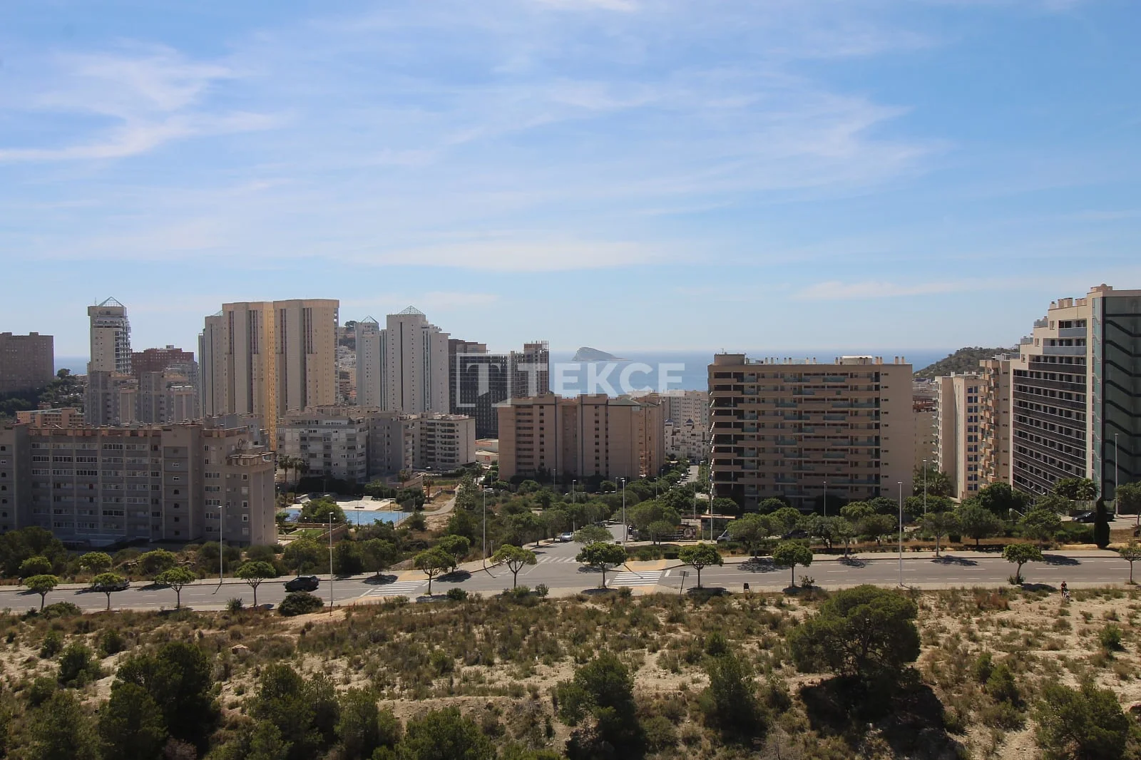 2-Bedroom Penthouse with Shared Pool in Benidorm, photo 5