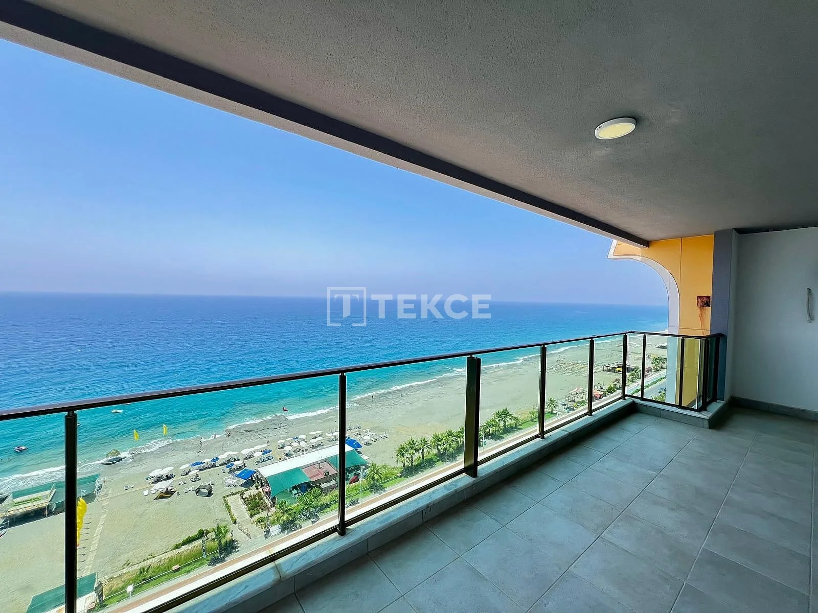 4-Bedroom Penthouse with Panoramic Sea View in Mahmutlar, Alanya