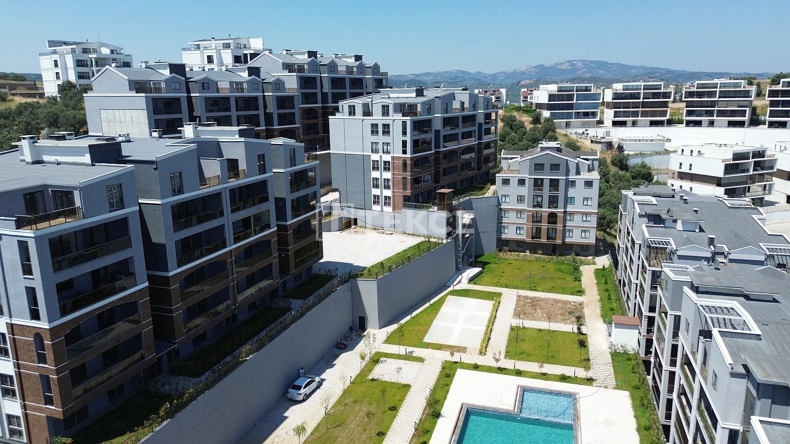 5-Bedroom Apartment with Sea View in Mudanya, photo 2
