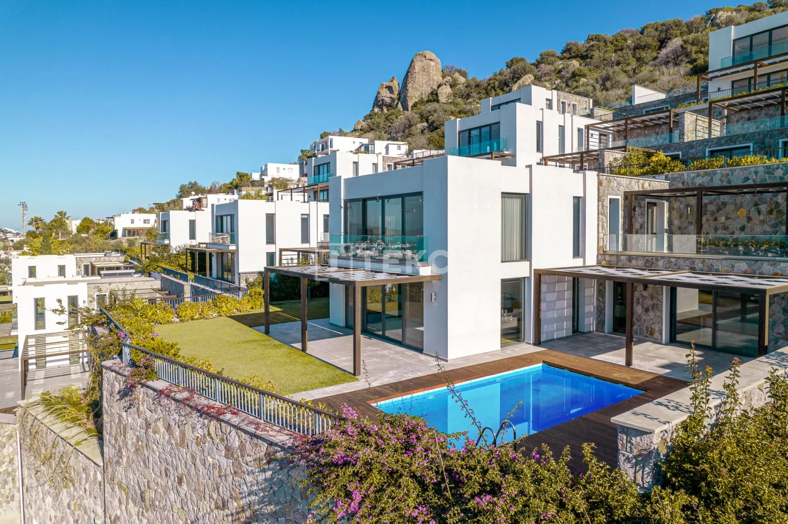 6-Bedroom Villa with Sea View in Yalikavak, Bodrum, photo 3