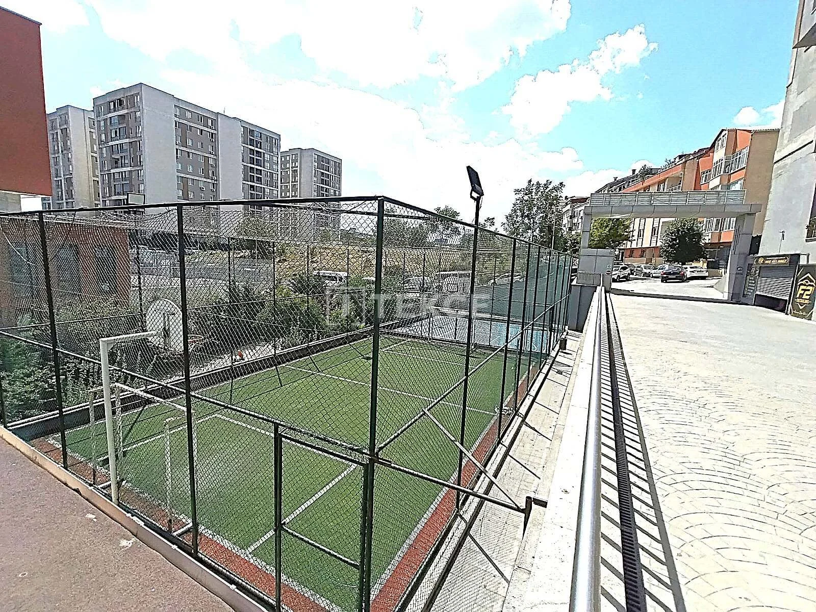 2-Bedroom Apartment with City View in Istanbul, photo 3