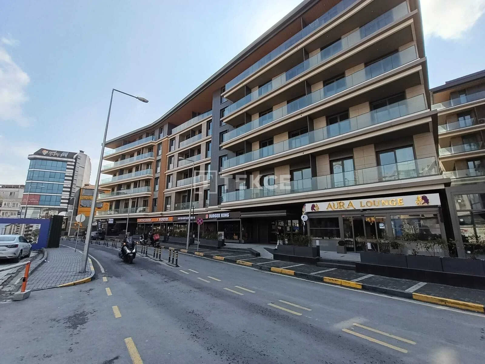 4-Bedroom Duplex Apartment with Smart Home in Sisli, Istanbul