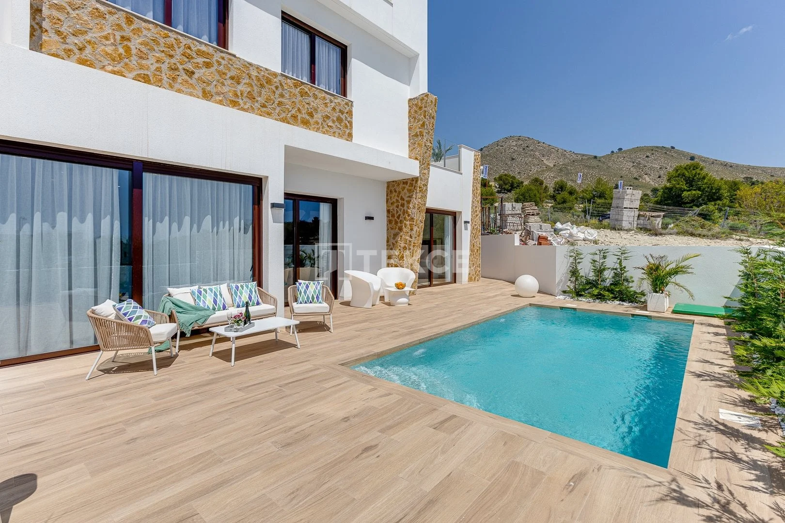 4-Bedroom Villa with Sea View in Finestrat, photo 5