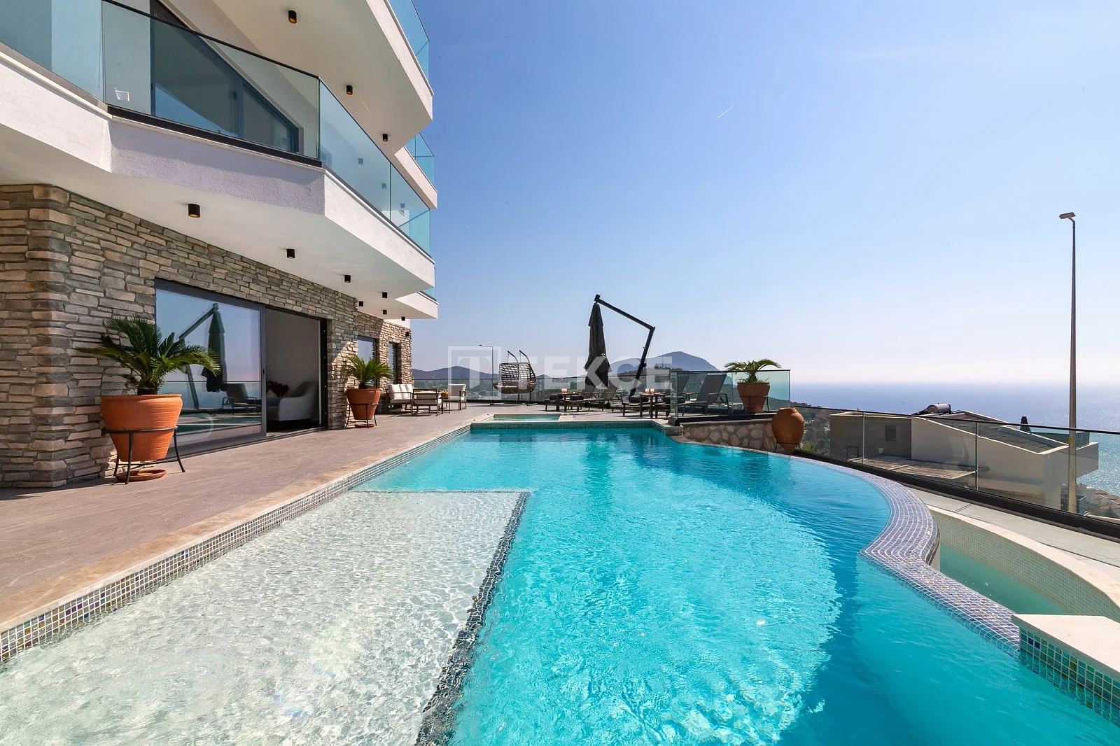 6-Bedroom Villa with Private Pool and Sea View in Kas, Antalya, photo 2