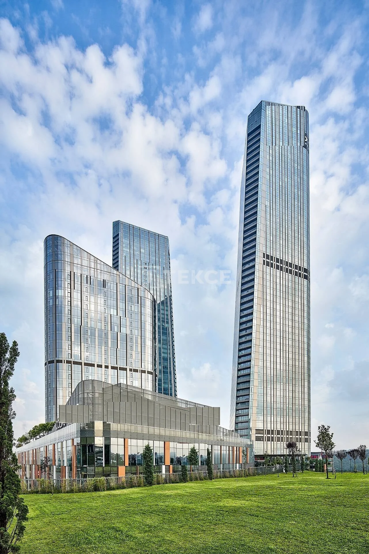 Commercial Space with City and Golden Horn Views in Sariyer, Istanbul, photo 2