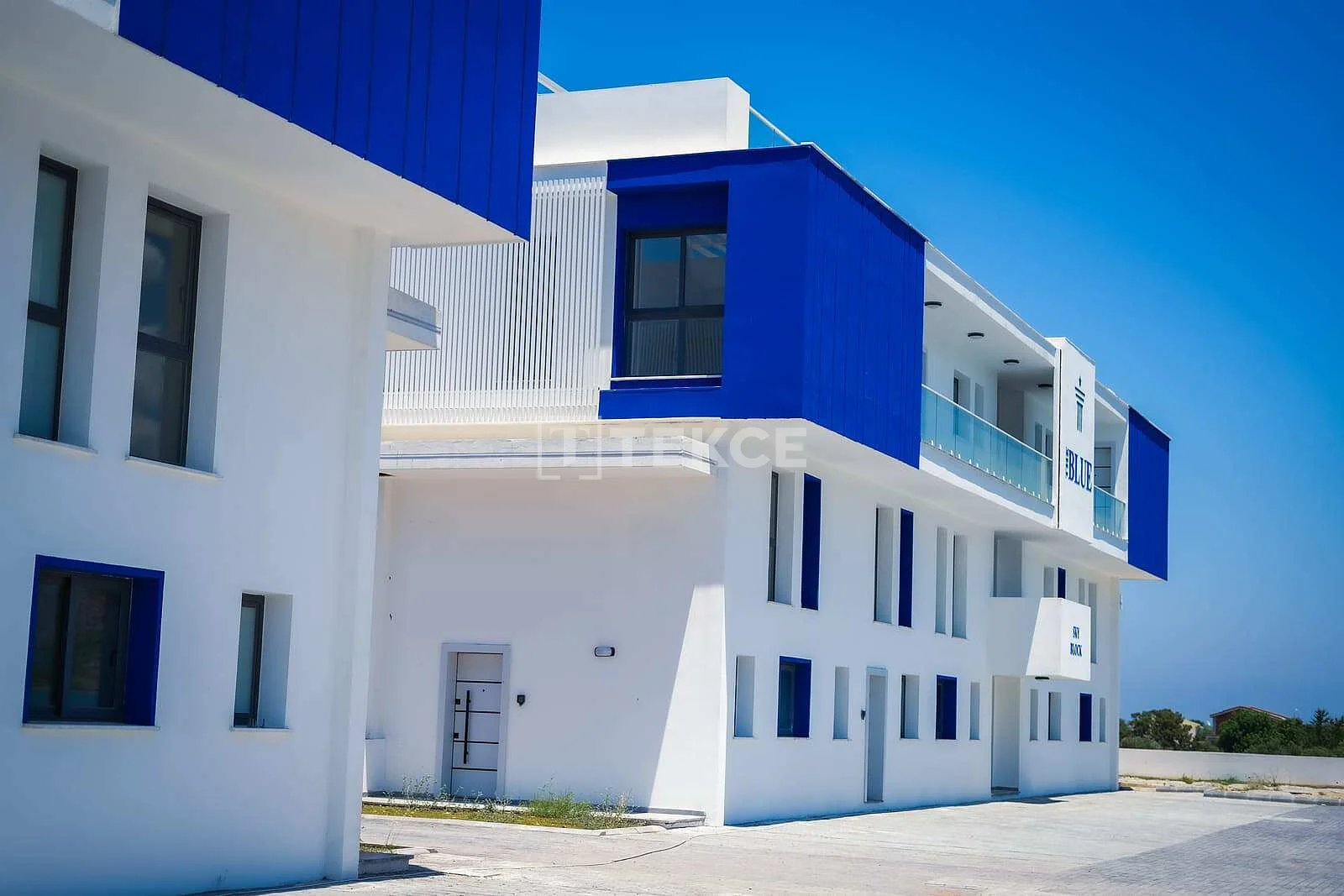 1-Bedroom Apartment with Sea View in Famagusta, photo 3