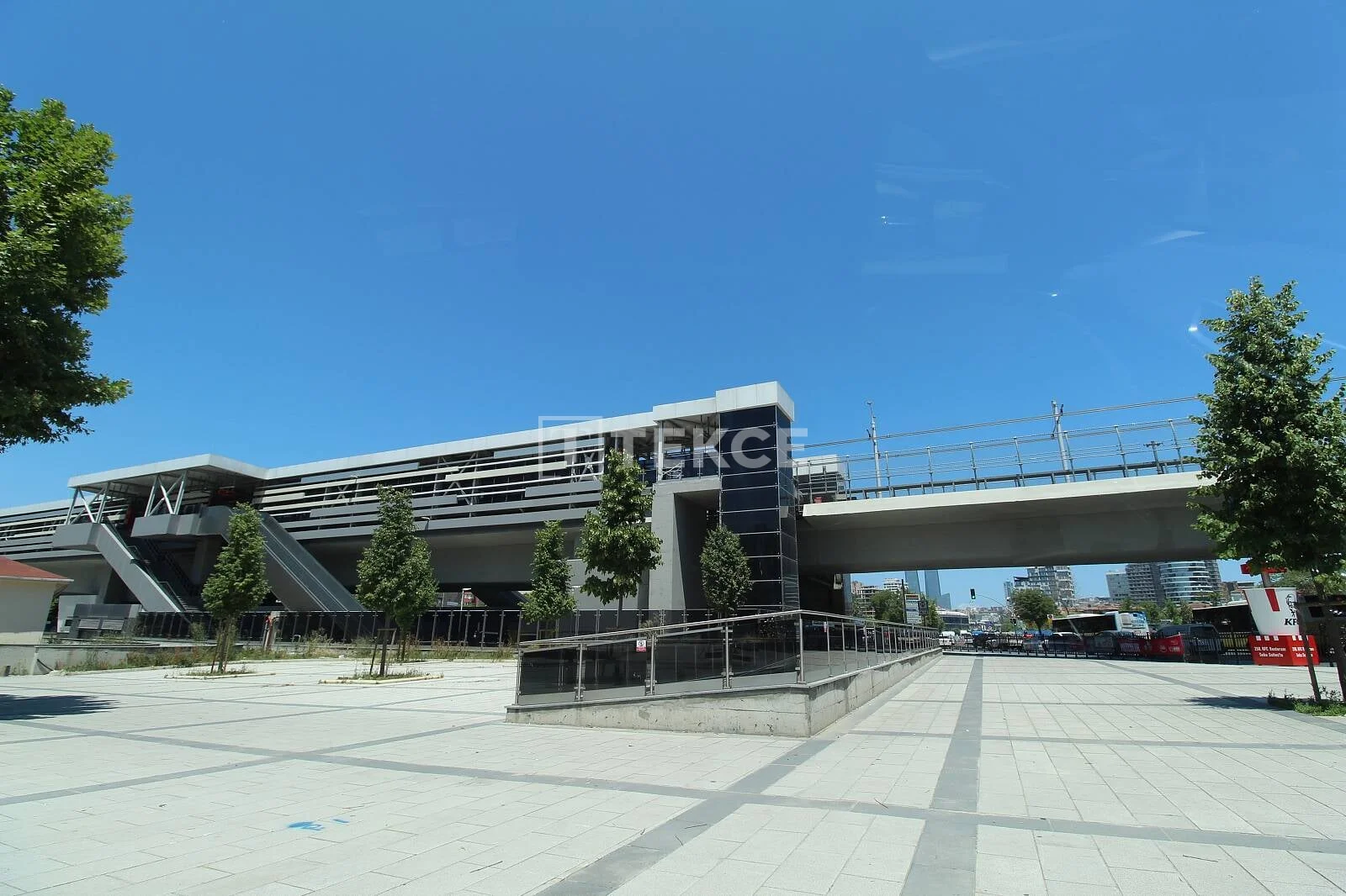 3-Bedroom Apartment with Lake and City Views in Kagithane, Istanbul, photo 2