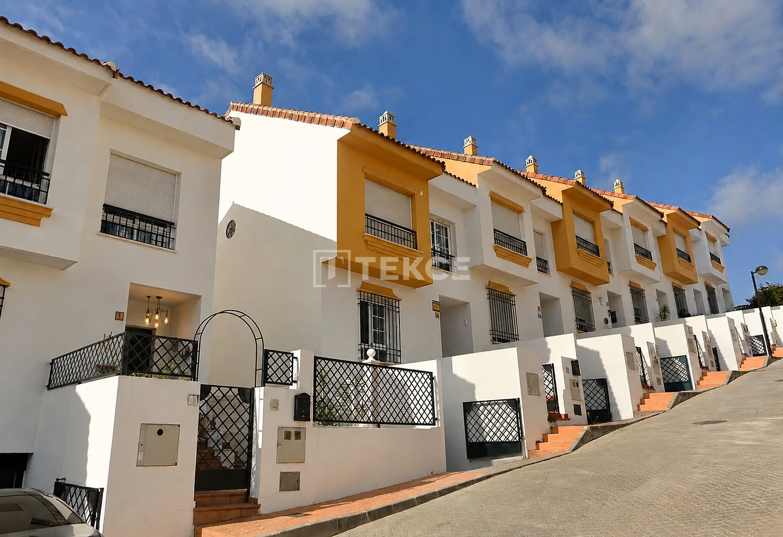 4-Bedroom Villa with Sea View in Benalmadena, photo 2