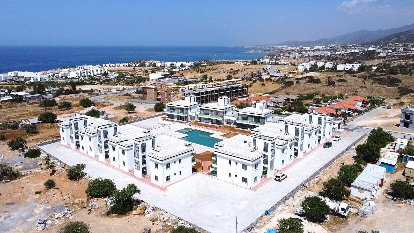 1-Bedroom Penthouse and Apartment with Sea View in Kyrenia, Cyprus, photo 5