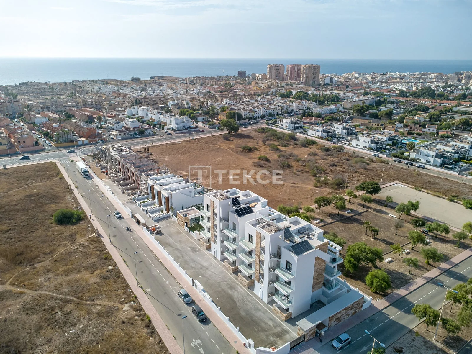 2-Bedroom Apartment in Torrevieja, Costa del Sol, photo 5