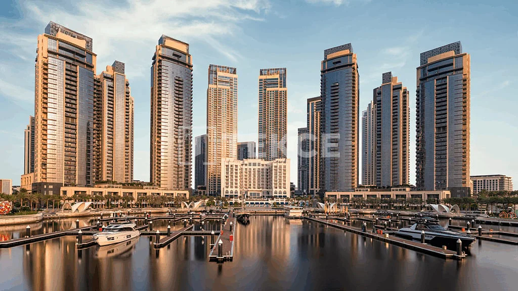3-Bedroom Apartment with Bay View in Dubai Creek Harbour, Dubai