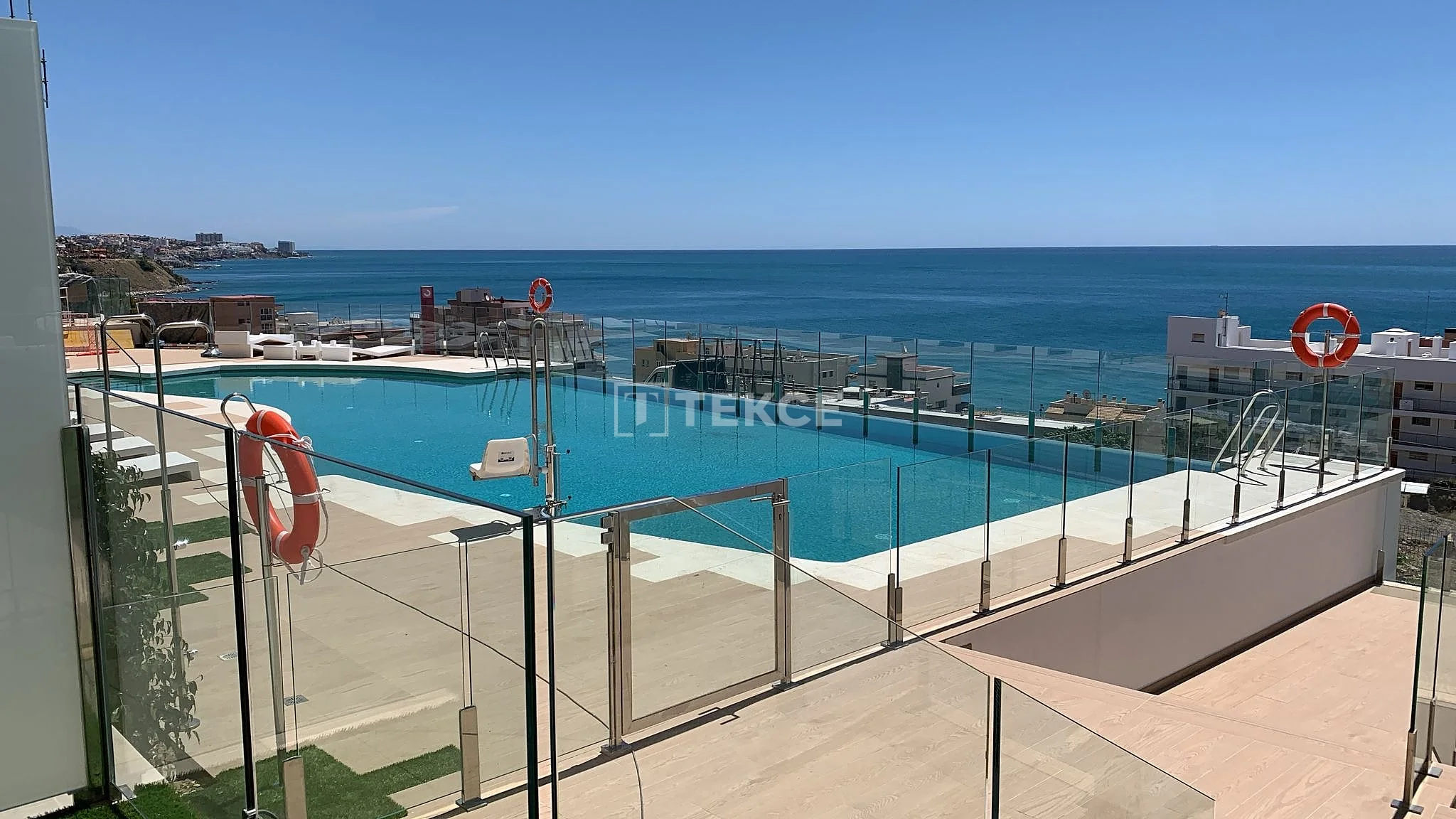2-Bedroom Apartment with Panoramic Sea View in Fuengirola, photo 4