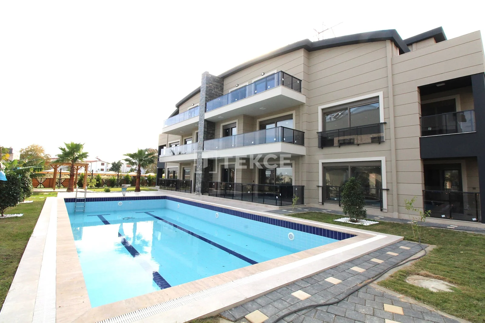 2-Bedroom Apartment with Shared Pool and Garden in Belek, Antalya, photo 3
