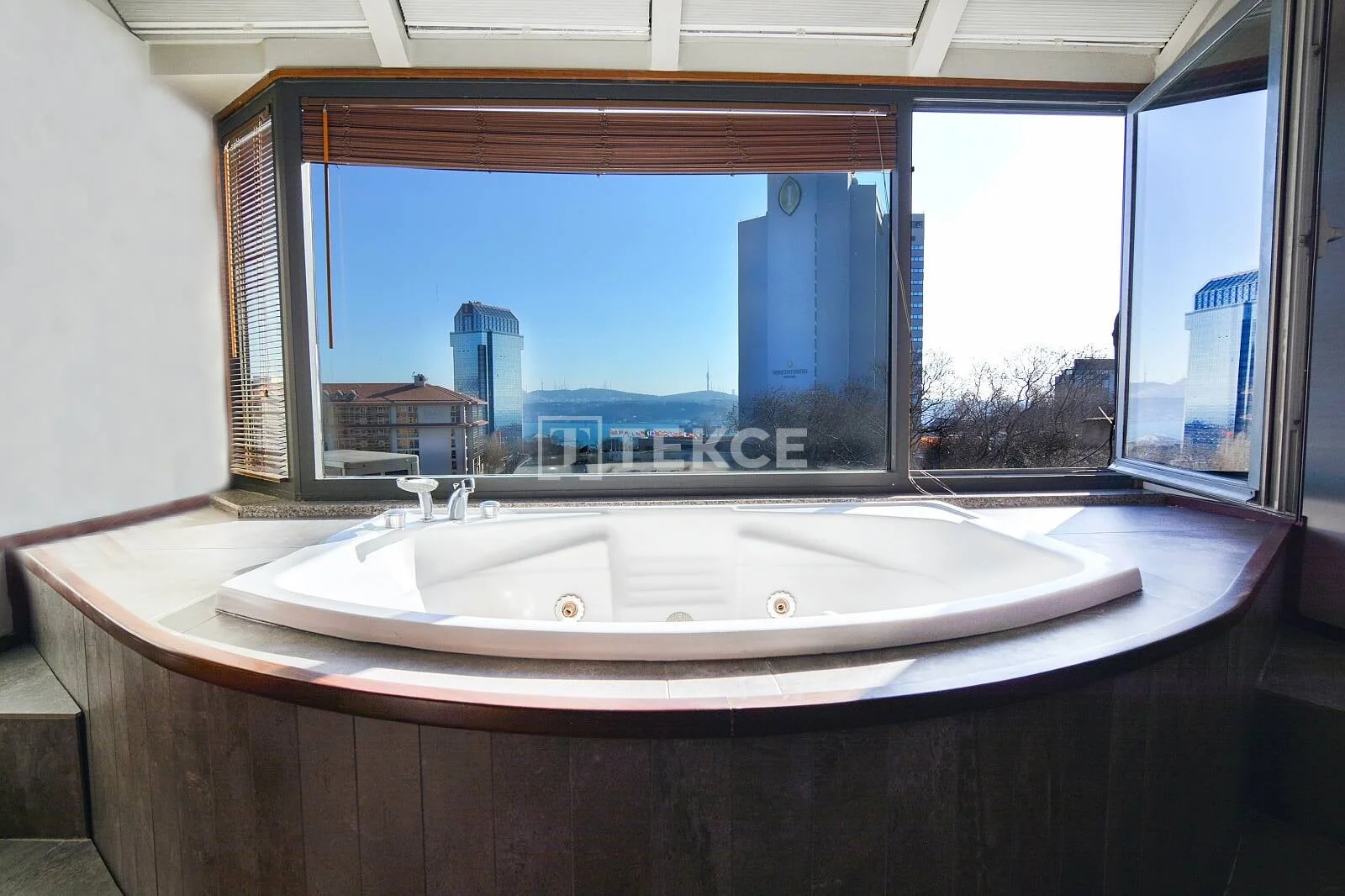 Коммерческое помещение 2000 м² в центре Бейоглу, Стамбул, фото 2