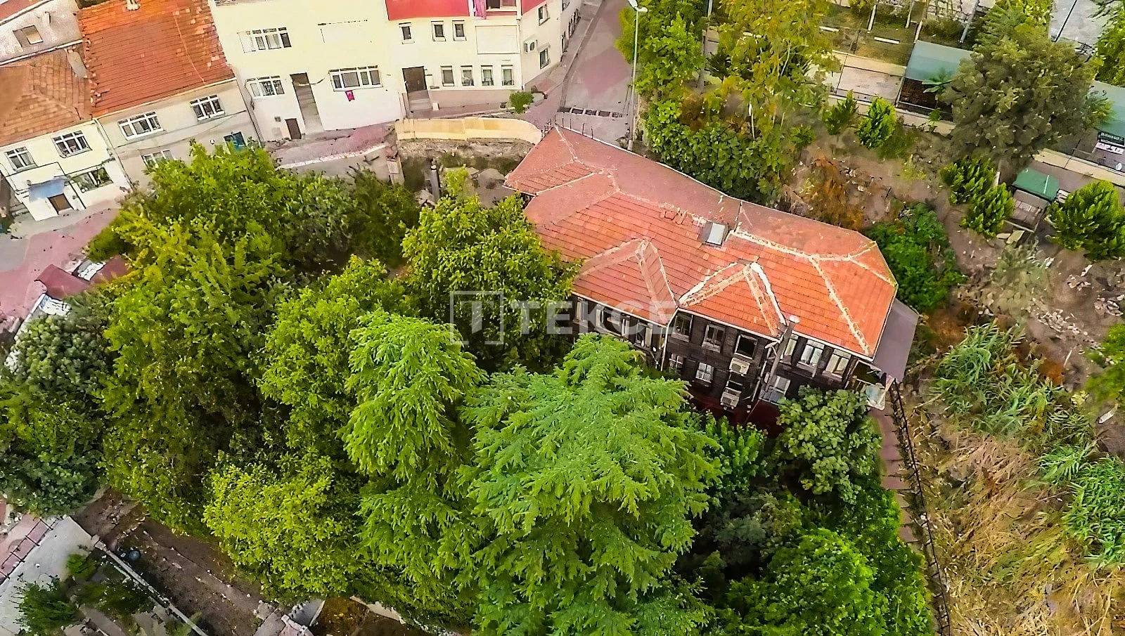 Трёхэтажный особняк в Фатихе с видом на Босфор и море, фото 3