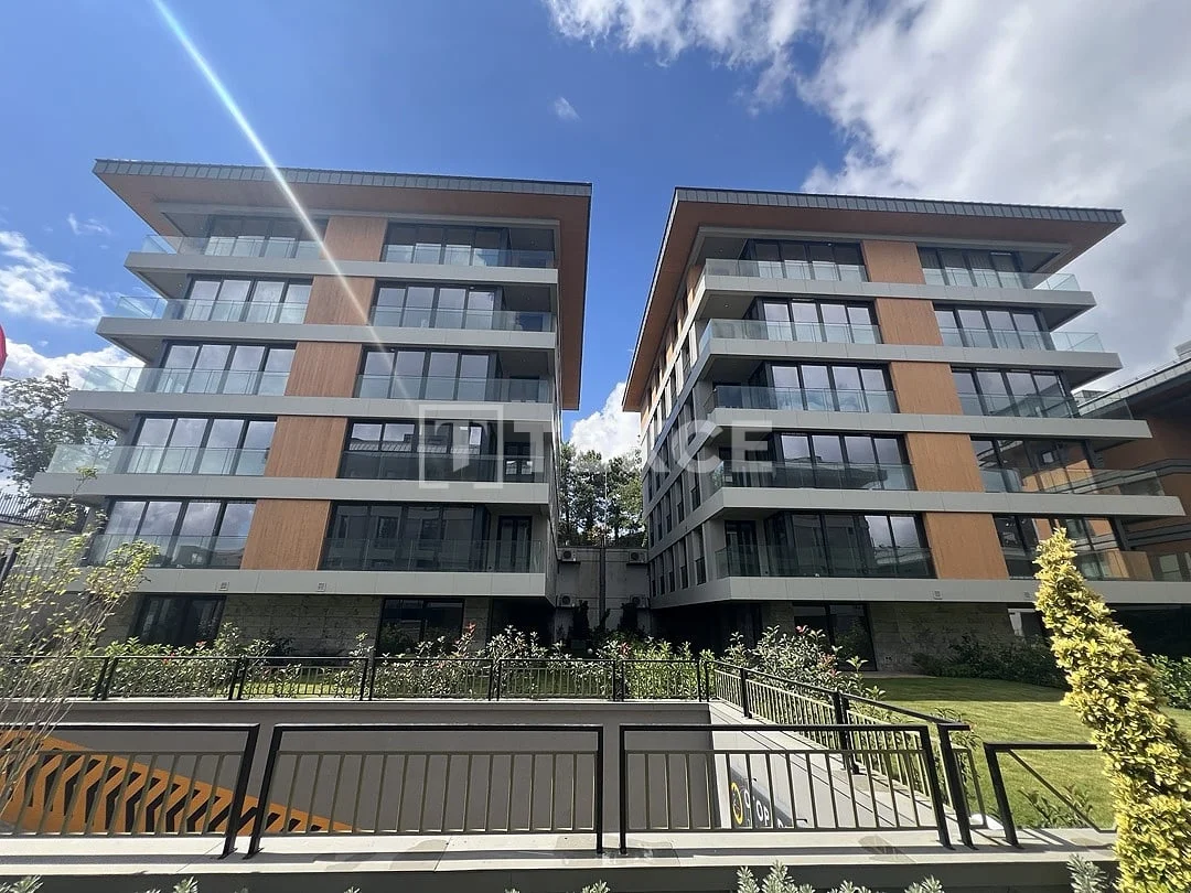 4-Bedroom Apartment with City Views in Uskudar, Istanbul, photo 2