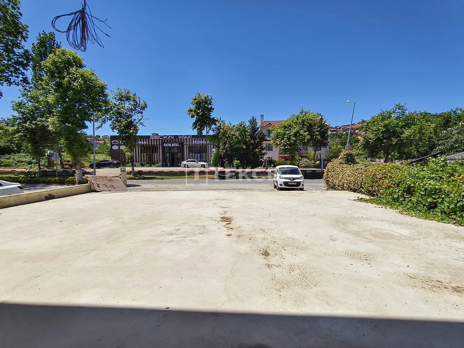 Коммерческое помещение 440 м² в Ялове с террасой и парковкой, фото 3
