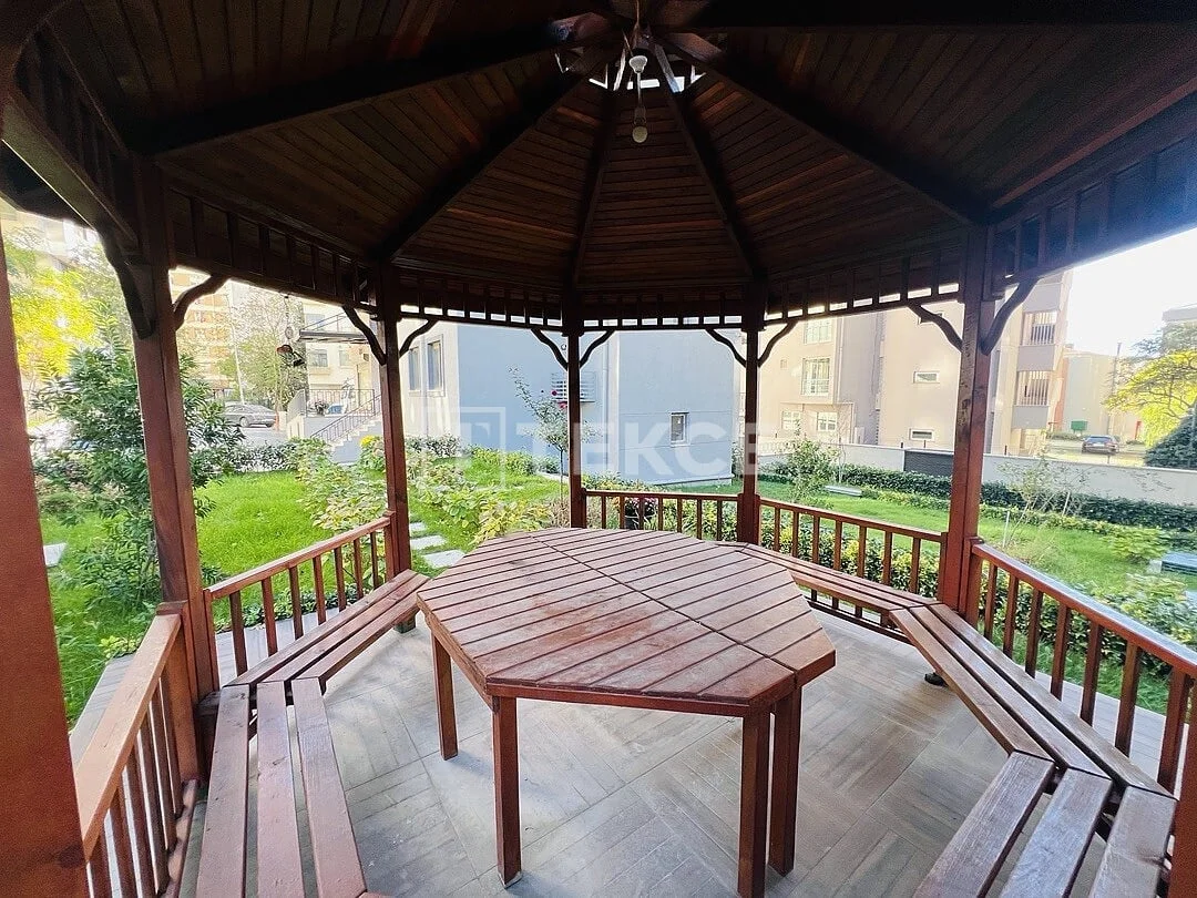 5-Bedroom Duplex Apartment with Sea and City Views in Kadikoy, Istanbul, photo 4