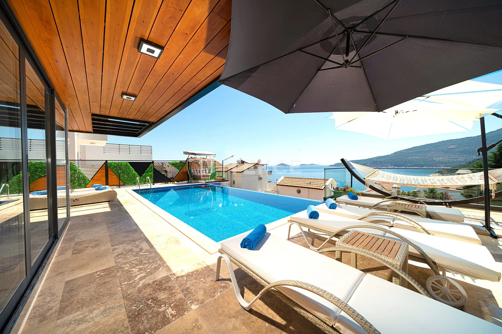 4-Bedroom Villa with Private Pool and Sea Views in Kas, photo 2