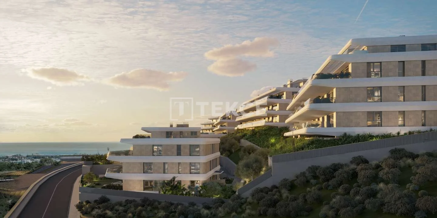 2-Bedroom Penthouse with Sea View in Estepona, photo 4
