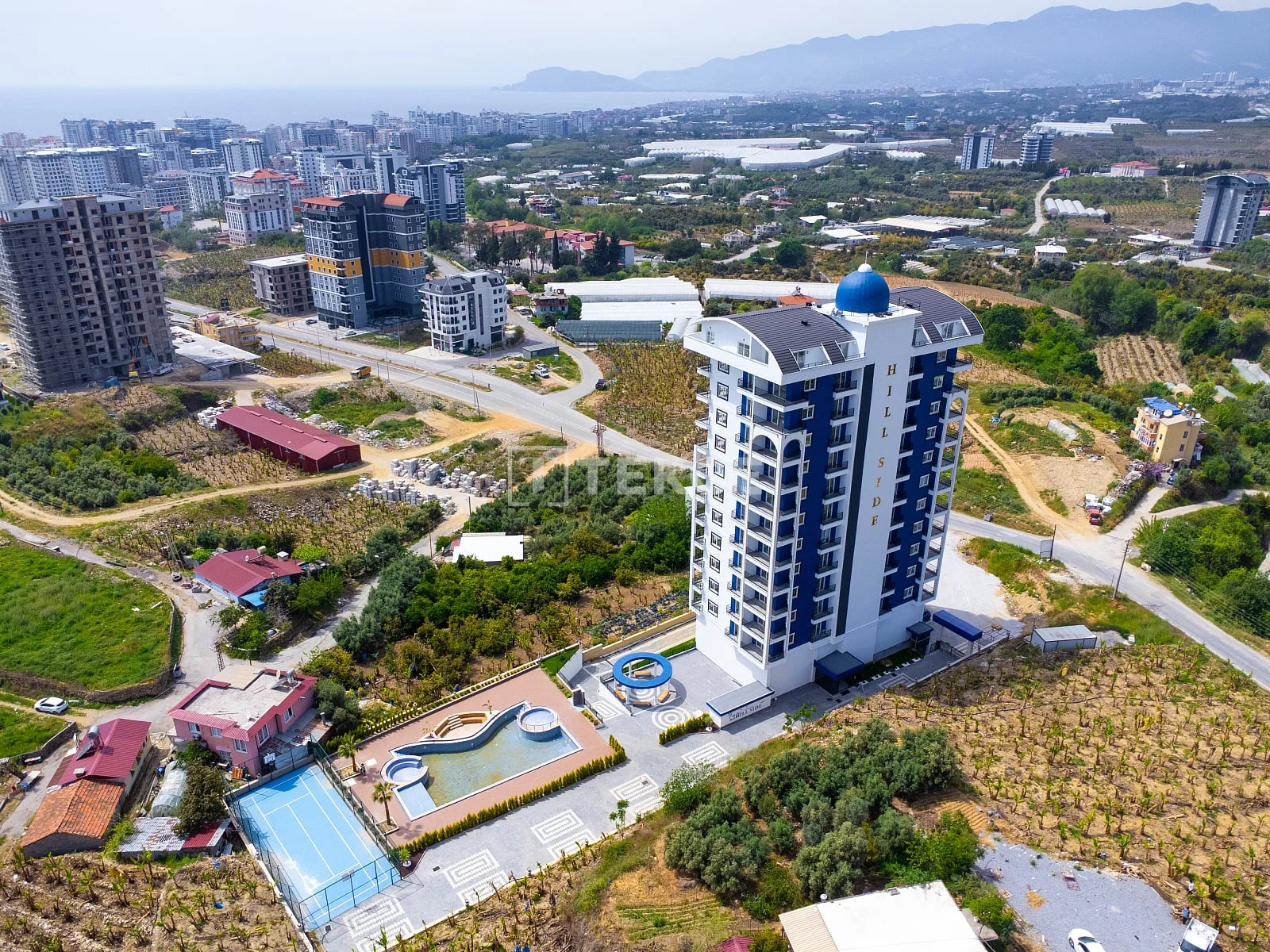 2-Bedroom Penthouse and Apartment with Sea View in Mahmutlar, Alanya, photo 5
