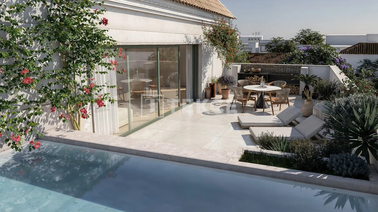 1-Bedroom Apartment with Terrace and Rooftop Pool in Estepona, photo 3
