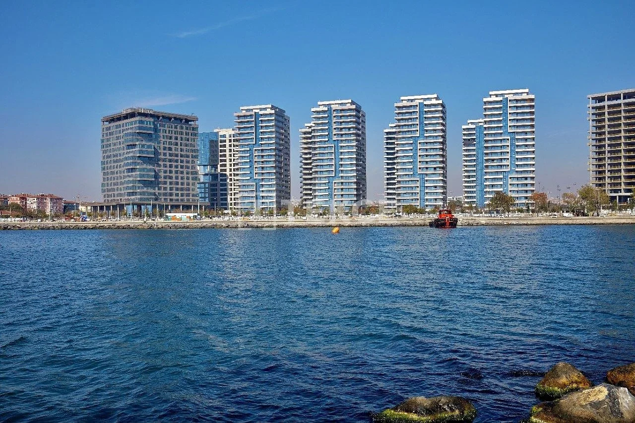 Квартира 5 комнат (4 спальни) на первой линии у моря в Бакыркёй, Стамбул