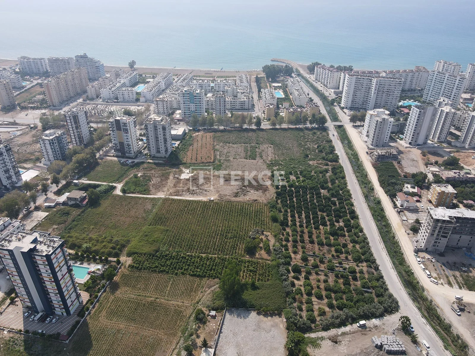 2-Bedroom Apartment with Sea and City Views in Mersin, photo 2