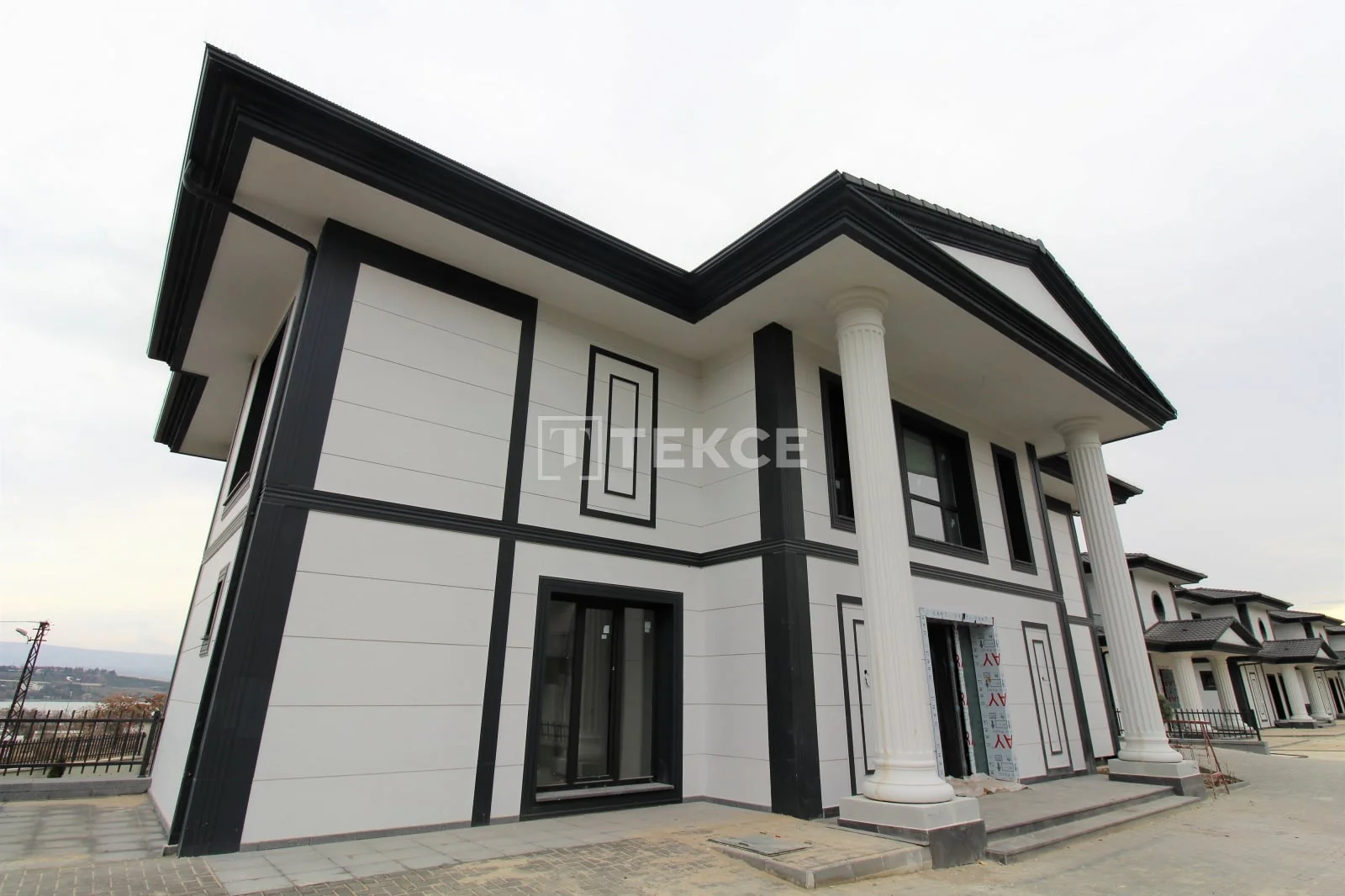 6-Bedroom Villa with Lake View and Private Pool in Golbasi, Ankara, photo 2