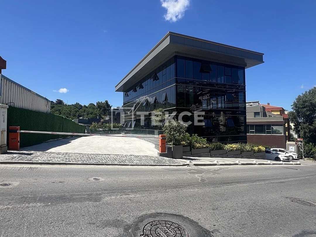 8-Unit Commercial Complex in Uskudar, Istanbul, photo 3