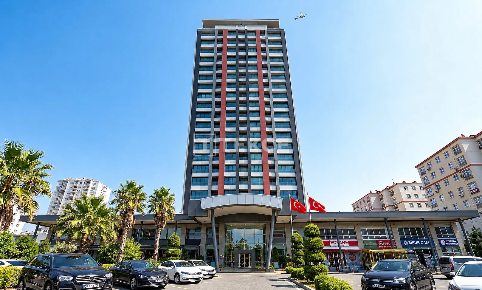 2-Bedroom Apartment with Pool and Gym in Istanbul