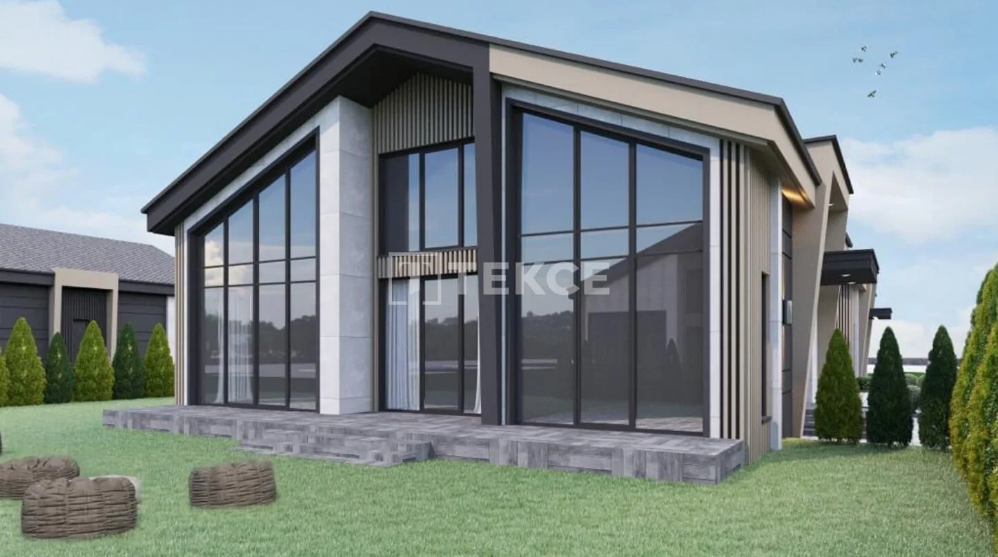 4-Bedroom Villa with Private Garden in Golbasi, Ankara