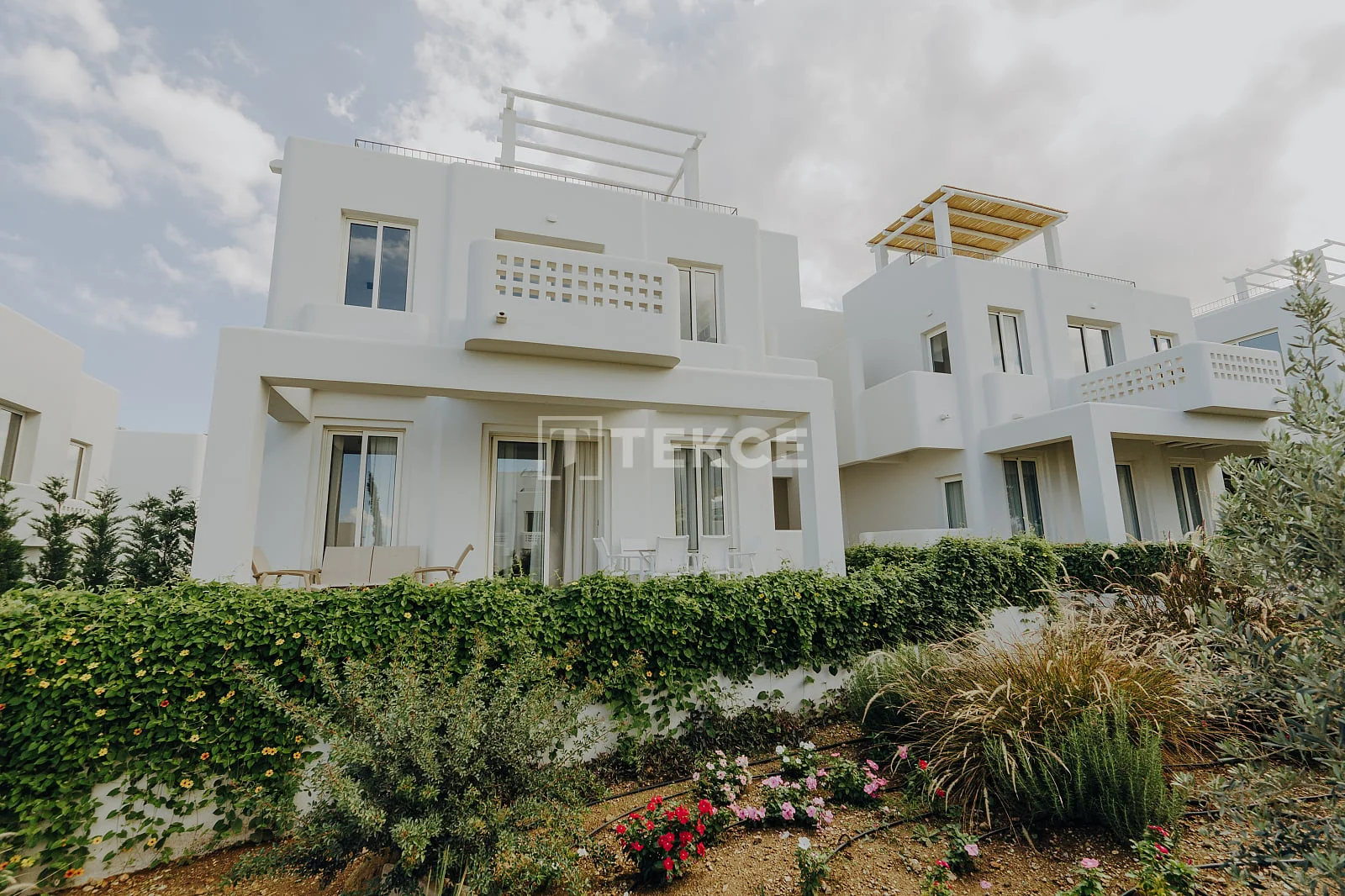 2-Bedroom Apartment with Sea View in Kyrenia, Cyprus, photo 4